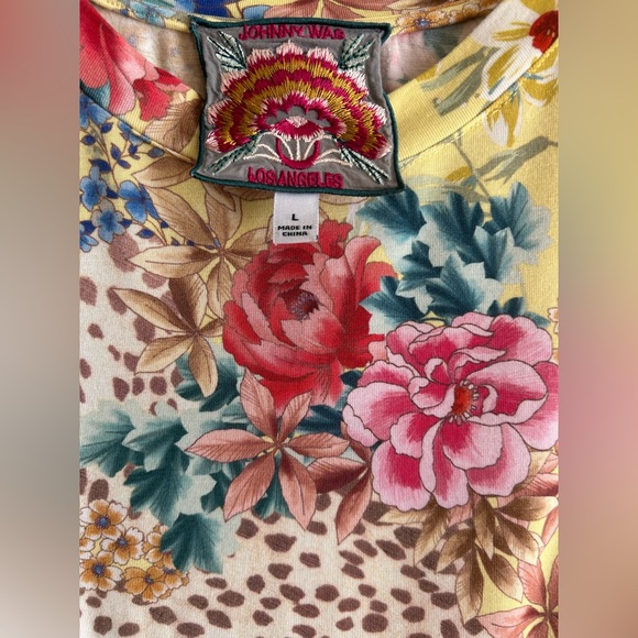 Johnny Was Size Large Short Sleeve Wildflower Favorite Tee - Picture 2 of 9